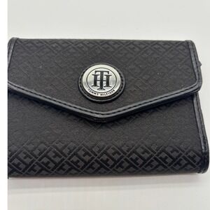 Tommy Hilfiger Women's‎ Black Geometric Pattern Tri Fold Wallet